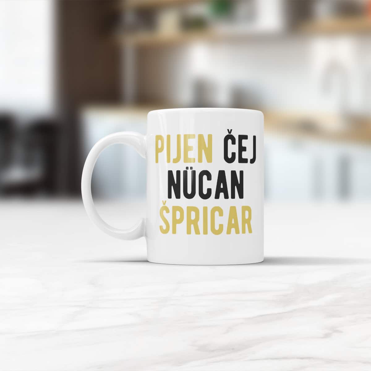Skodelica pijen čej nücan špricar